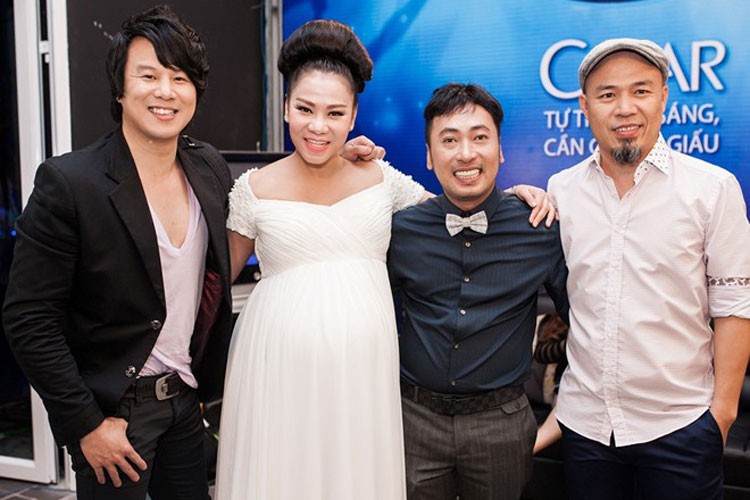 Thu Minh va chong Tay quan quyt o hau truong Vietnam Idol-Hinh-2